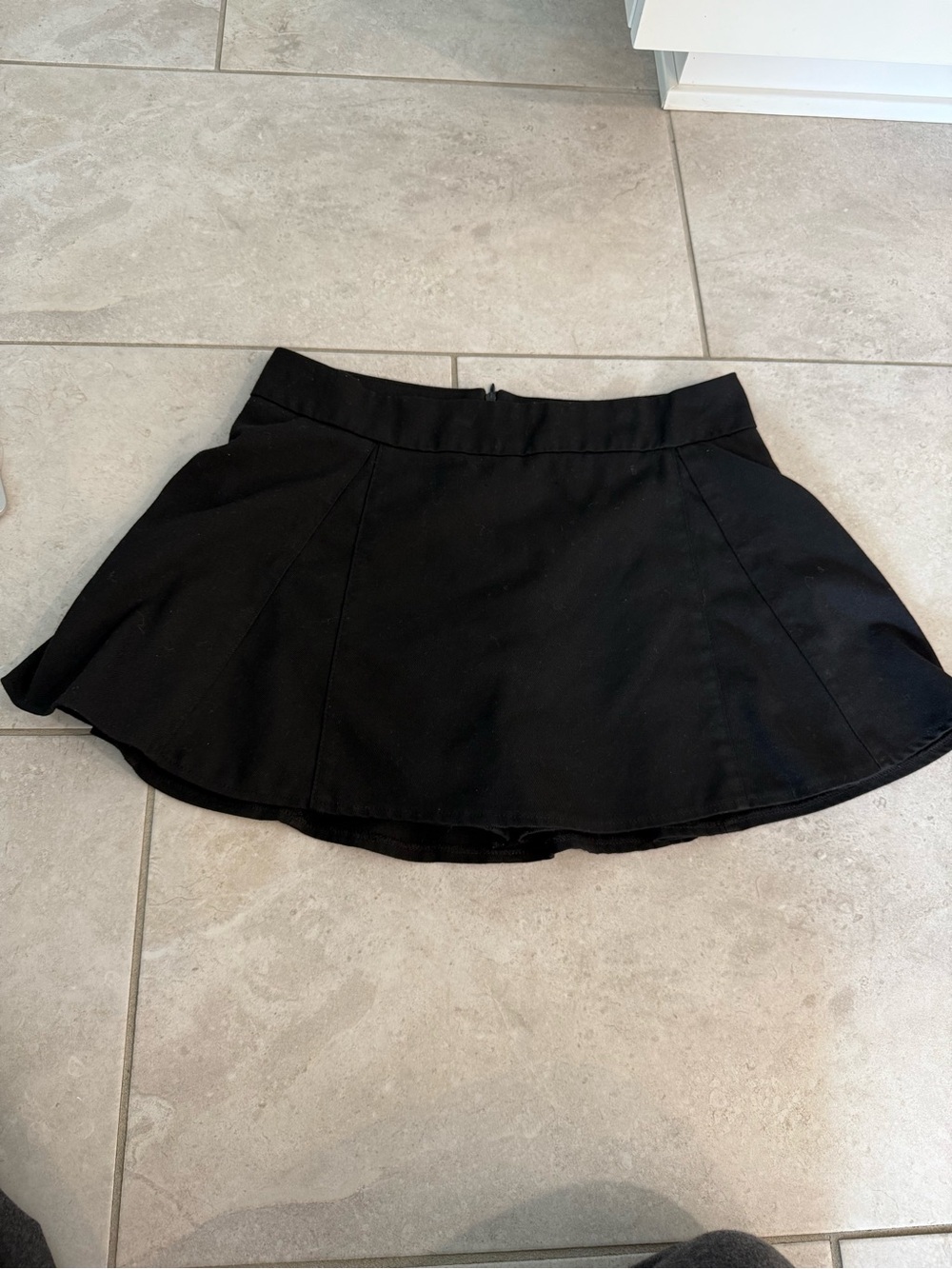 Brandy Melville skirt